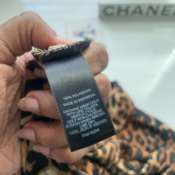 Express Animal Print Portifino Shirt - Picture 13 of 13